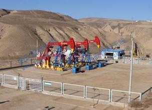 油(you)田(tian)遠程數(shu)據監(jian)控(kong)係(xi)統(tong)